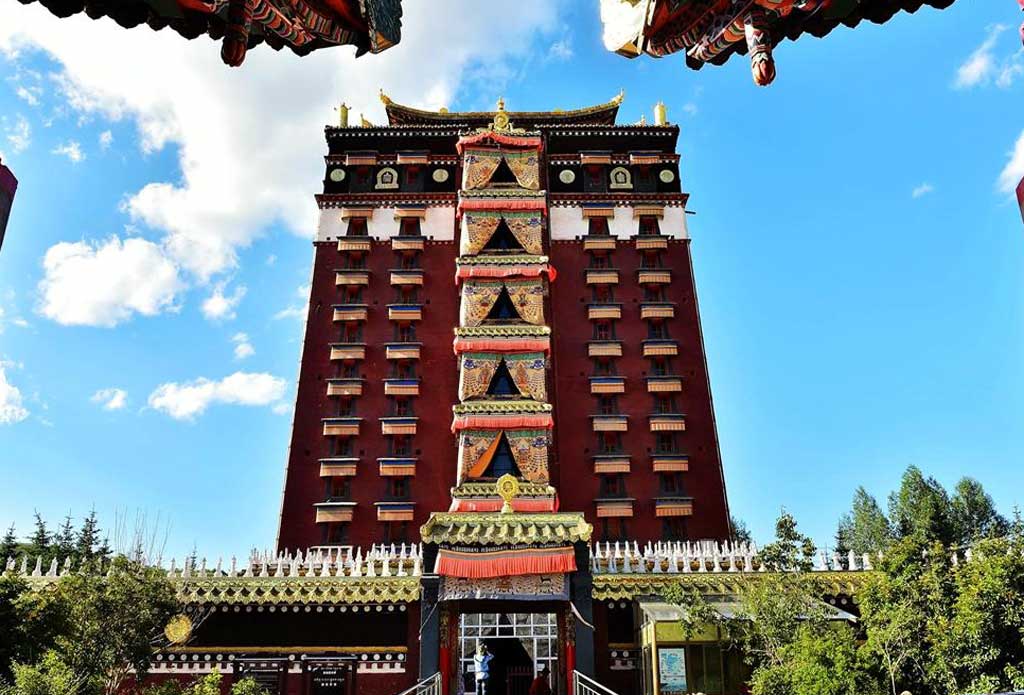 米拉日巴佛阁