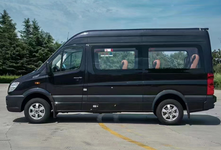 甘南9座包车旅游带司机